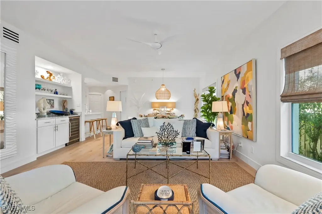 529 11th Avenue S Naples FL 34102