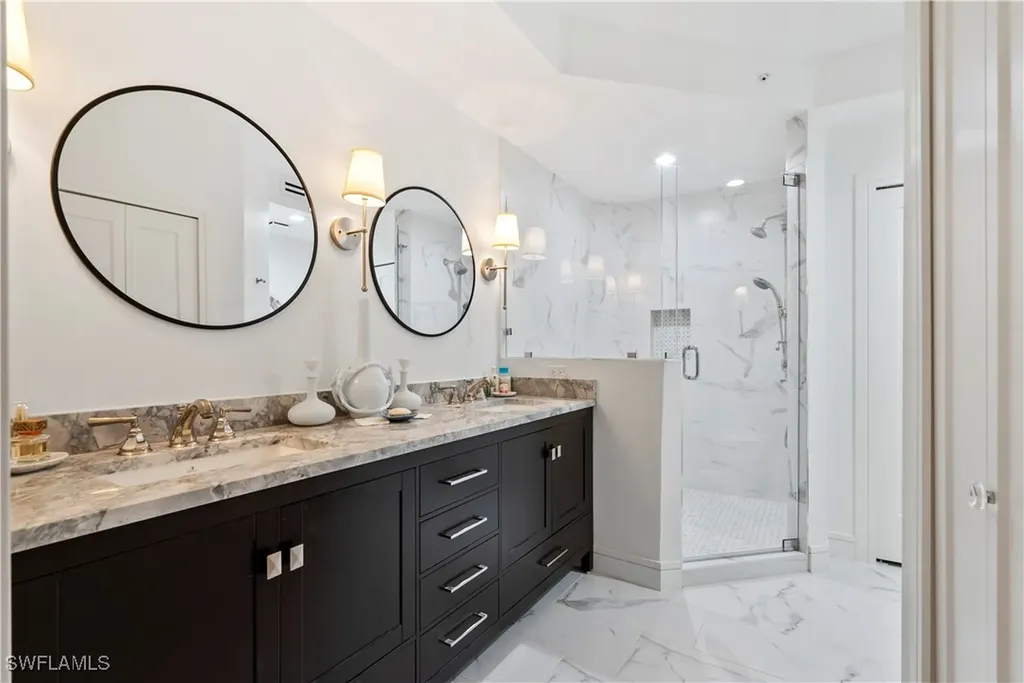 529 11th Avenue S Naples FL 34102