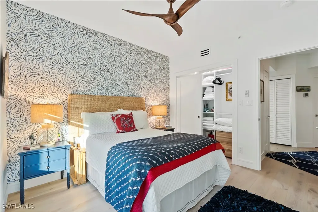 529 11th Avenue S Naples FL 34102