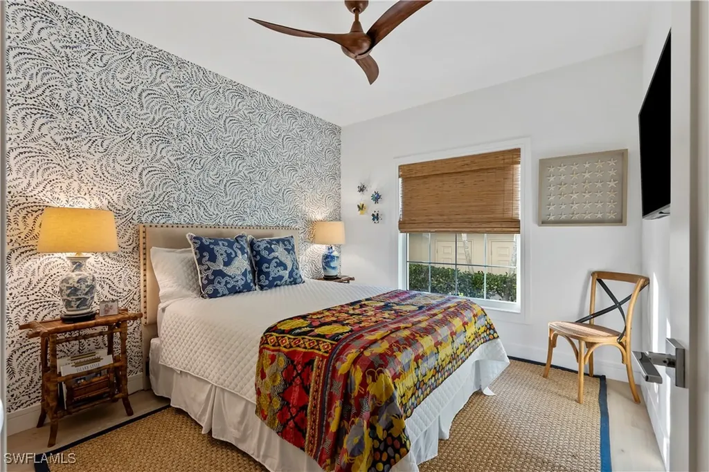 529 11th Avenue S Naples FL 34102