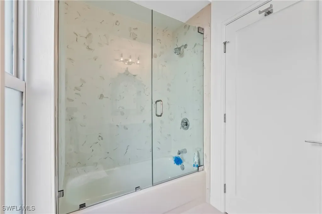529 11th Avenue S Naples FL 34102