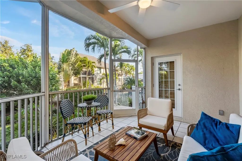 529 11th Avenue S Naples FL 34102