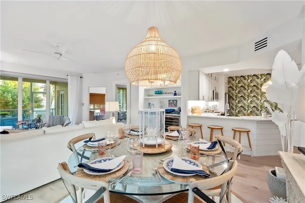 529 11th Avenue S Naples FL 34102
