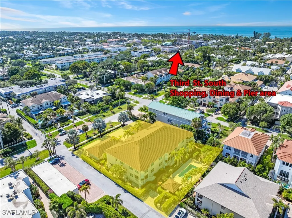 529 11th Avenue S Naples FL 34102