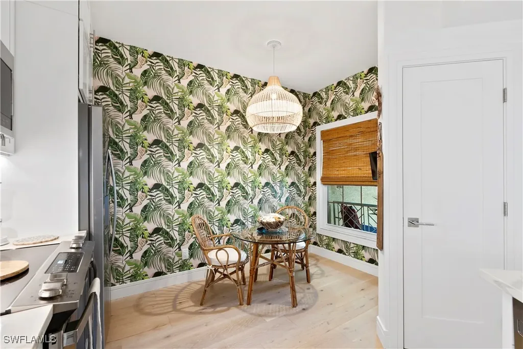 529 11th Avenue S Naples FL 34102