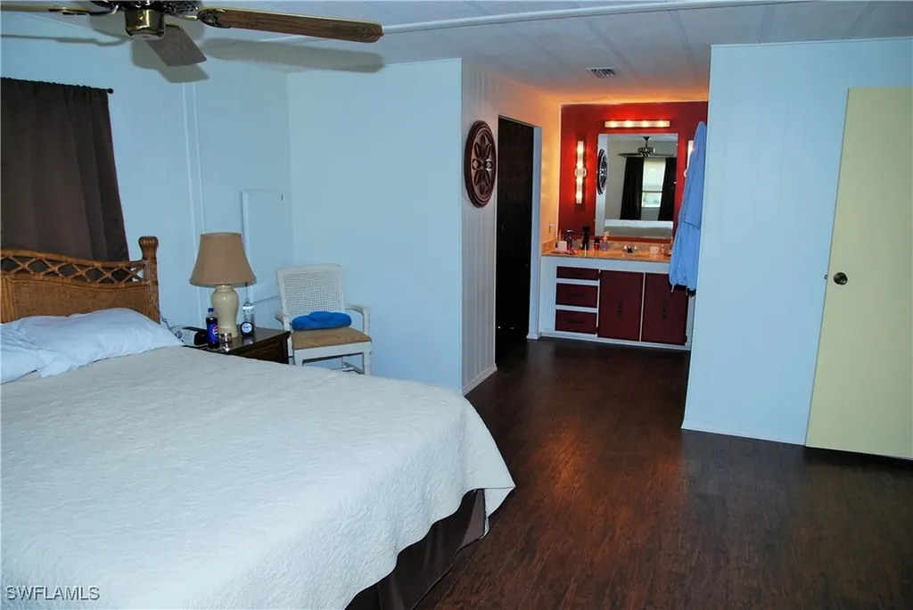 422 Snead Drive North Fort Myers FL 33903