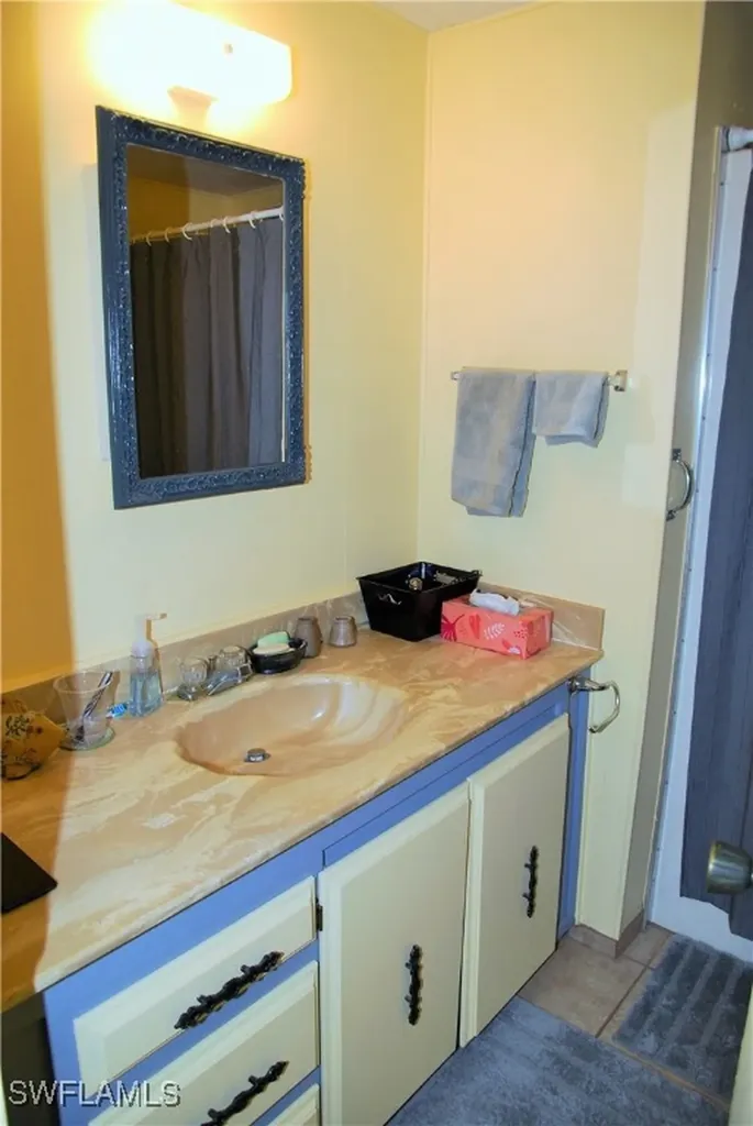 422 Snead Drive North Fort Myers FL 33903