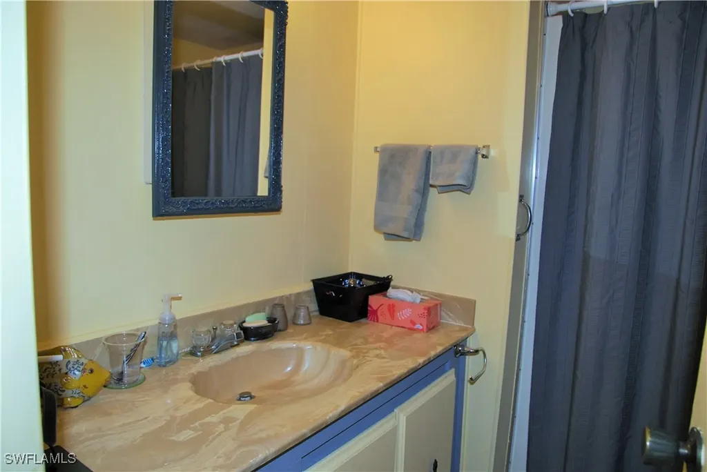 422 Snead Drive North Fort Myers FL 33903