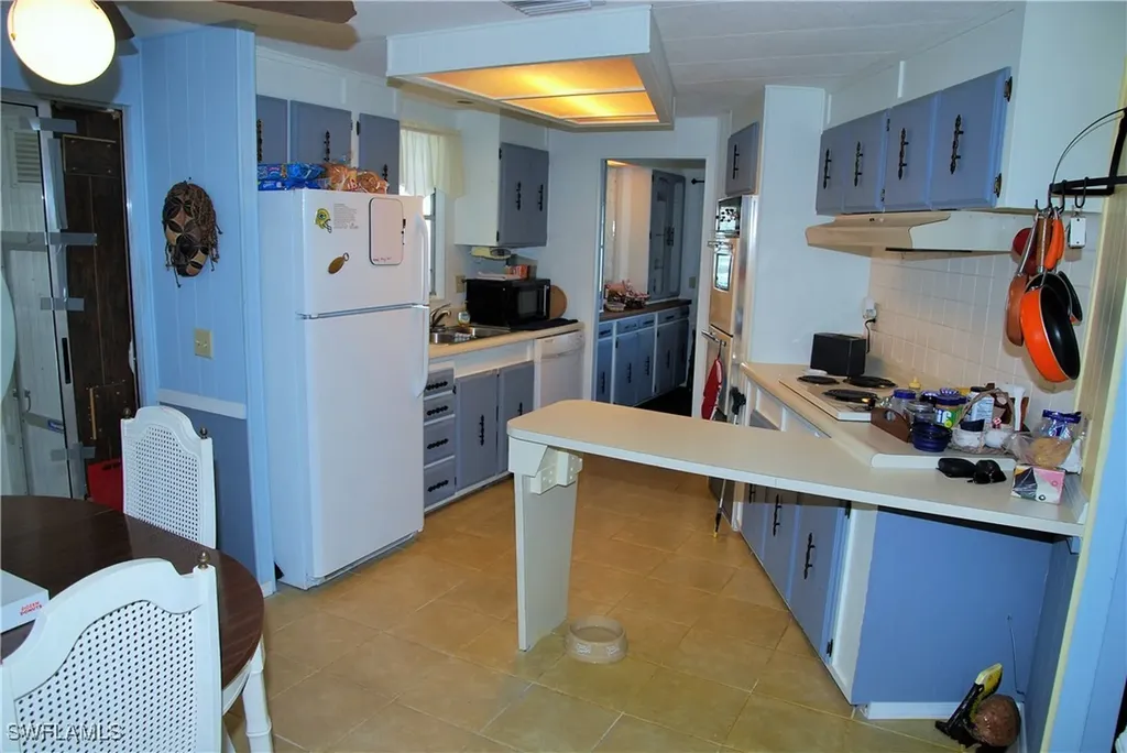 422 Snead Drive North Fort Myers FL 33903