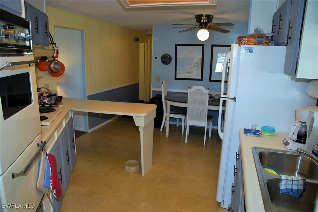 422 Snead Drive North Fort Myers FL 33903