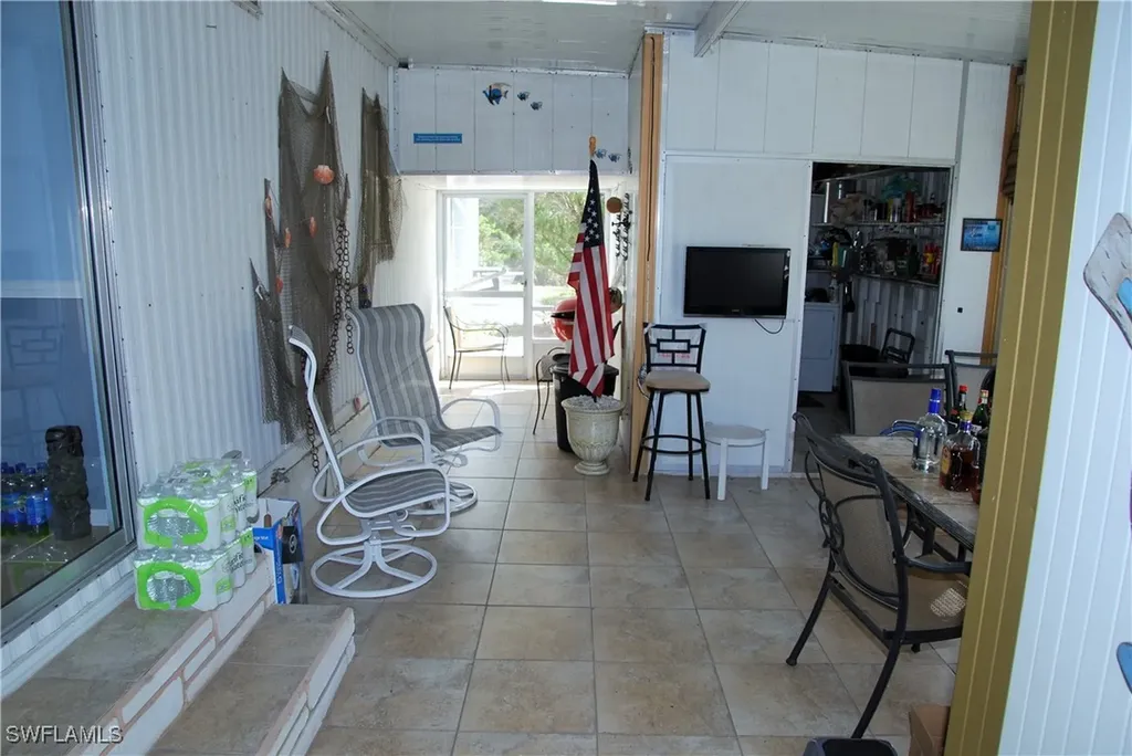 422 Snead Drive North Fort Myers FL 33903