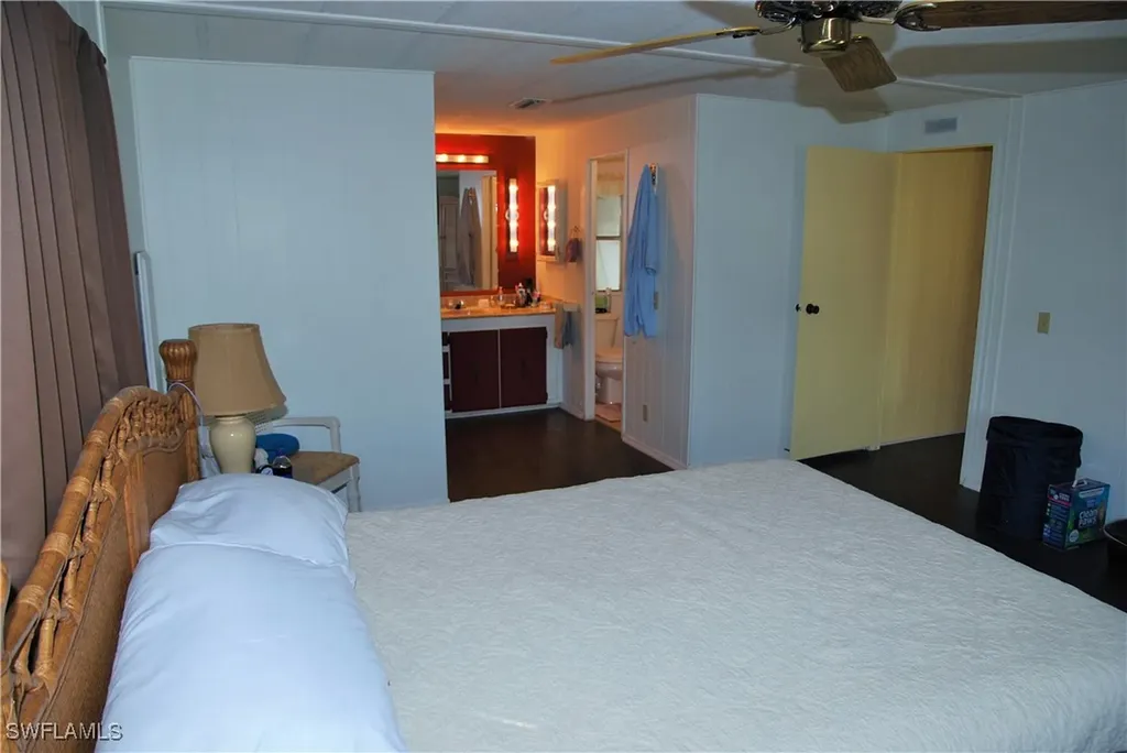 422 Snead Drive North Fort Myers FL 33903