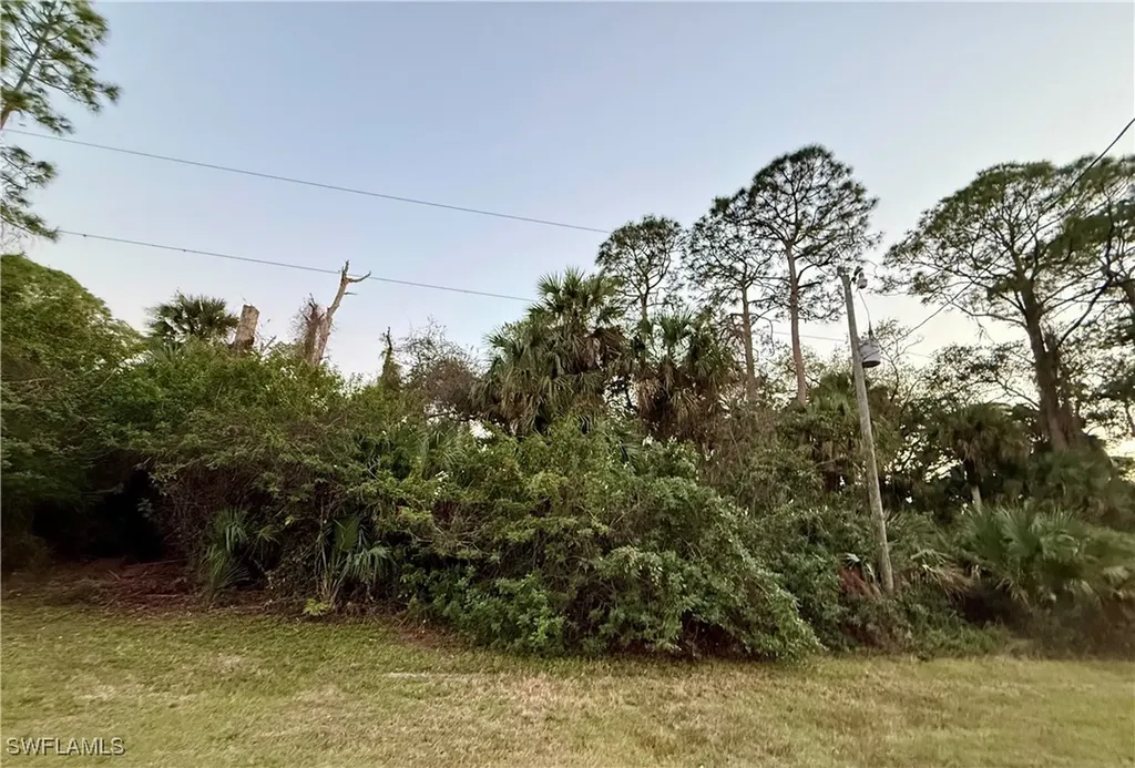 8044 Windswept Circle Labelle FL 33935