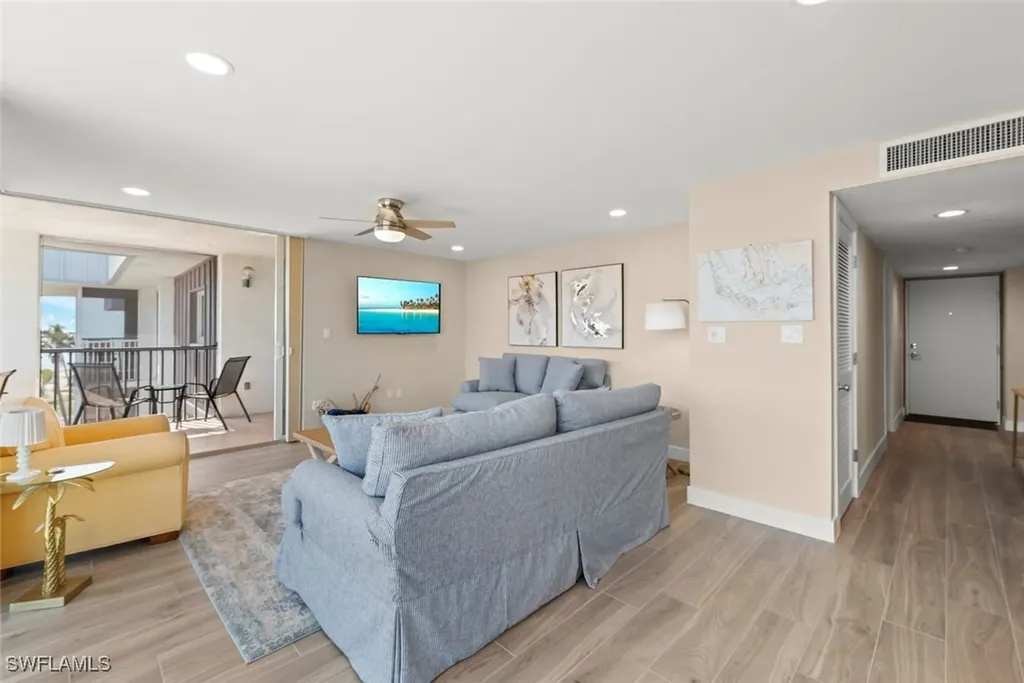 2265 W Gulf Drive Sanibel FL 33957