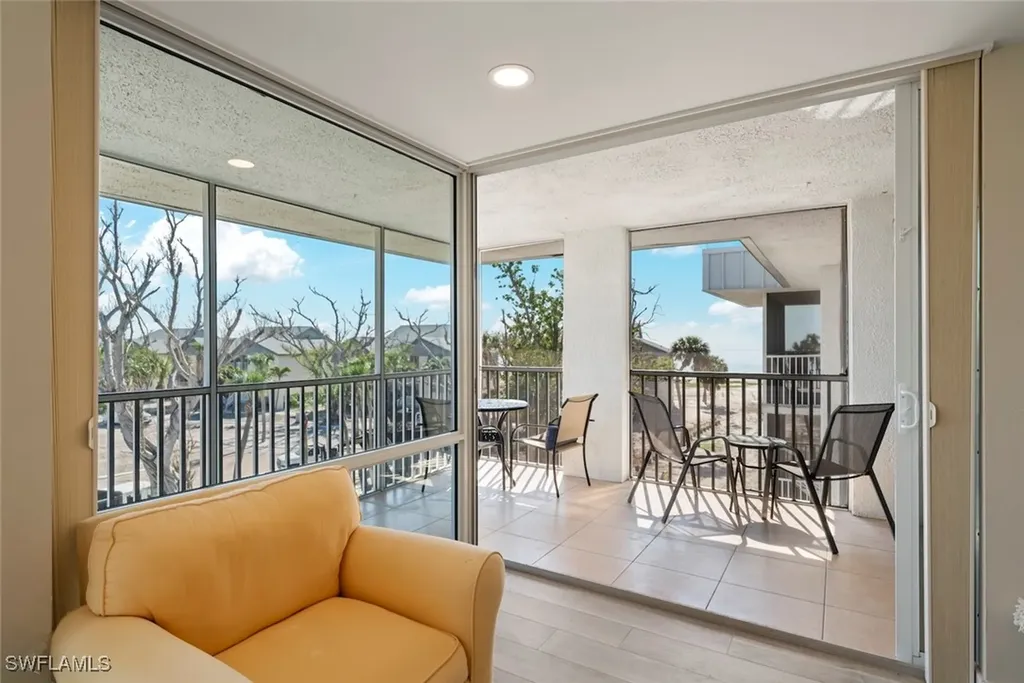 2265 W Gulf Drive Sanibel FL 33957