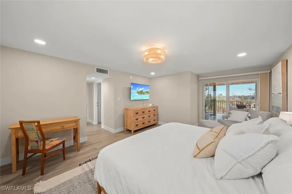 2265 W Gulf Drive Sanibel FL 33957