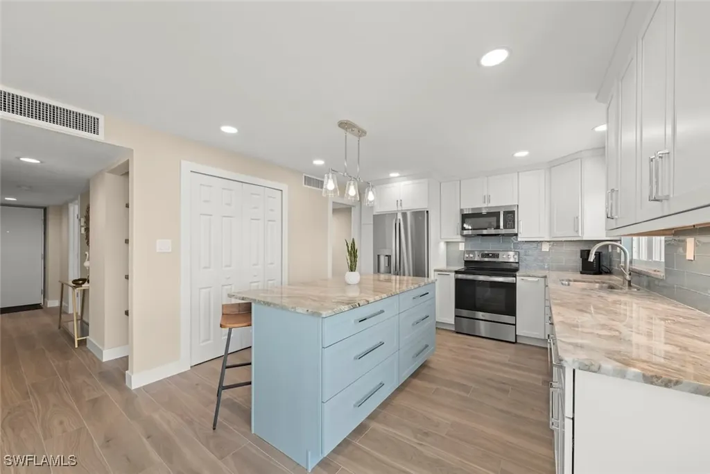 2265 W Gulf Drive Sanibel FL 33957