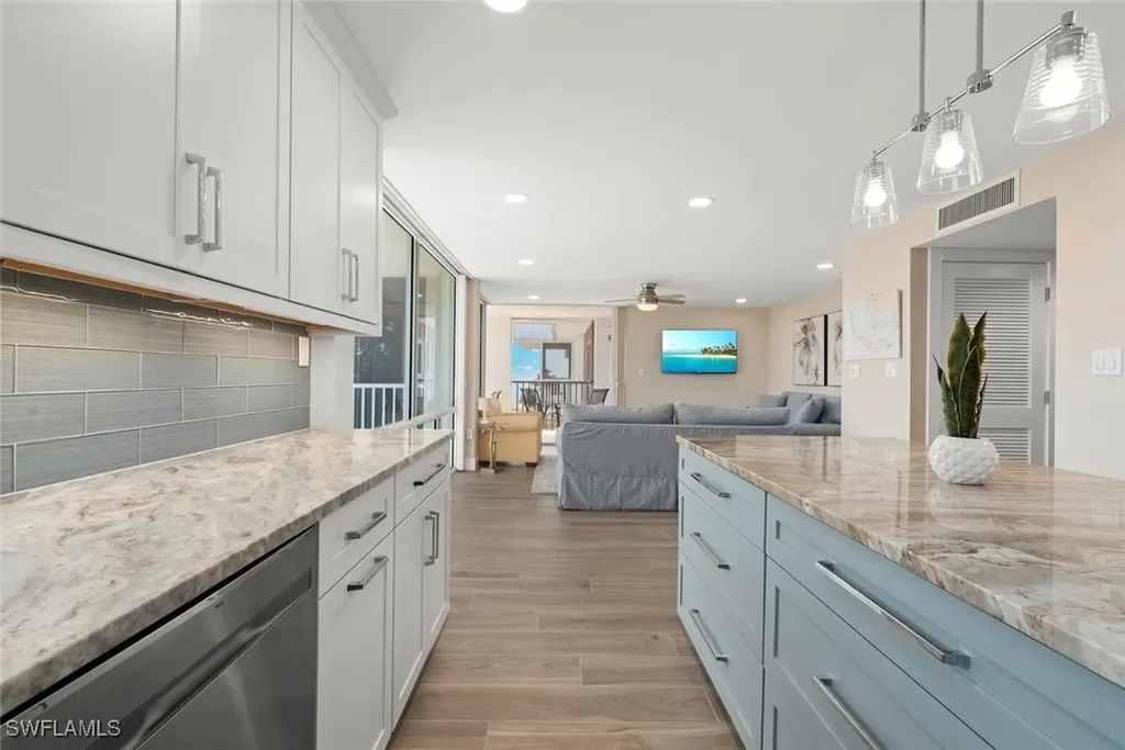 2265 W Gulf Drive Sanibel FL 33957
