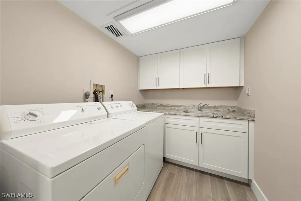 2265 W Gulf Drive Sanibel FL 33957