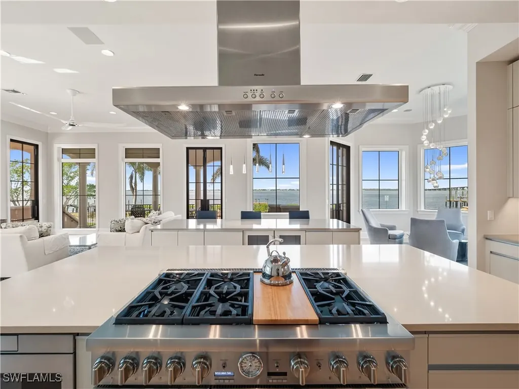 6005 W Riverside Drive Fort Myers FL 33919