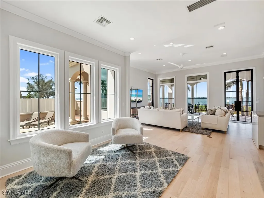 6005 W Riverside Drive Fort Myers FL 33919