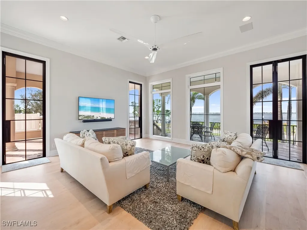 6005 W Riverside Drive Fort Myers FL 33919