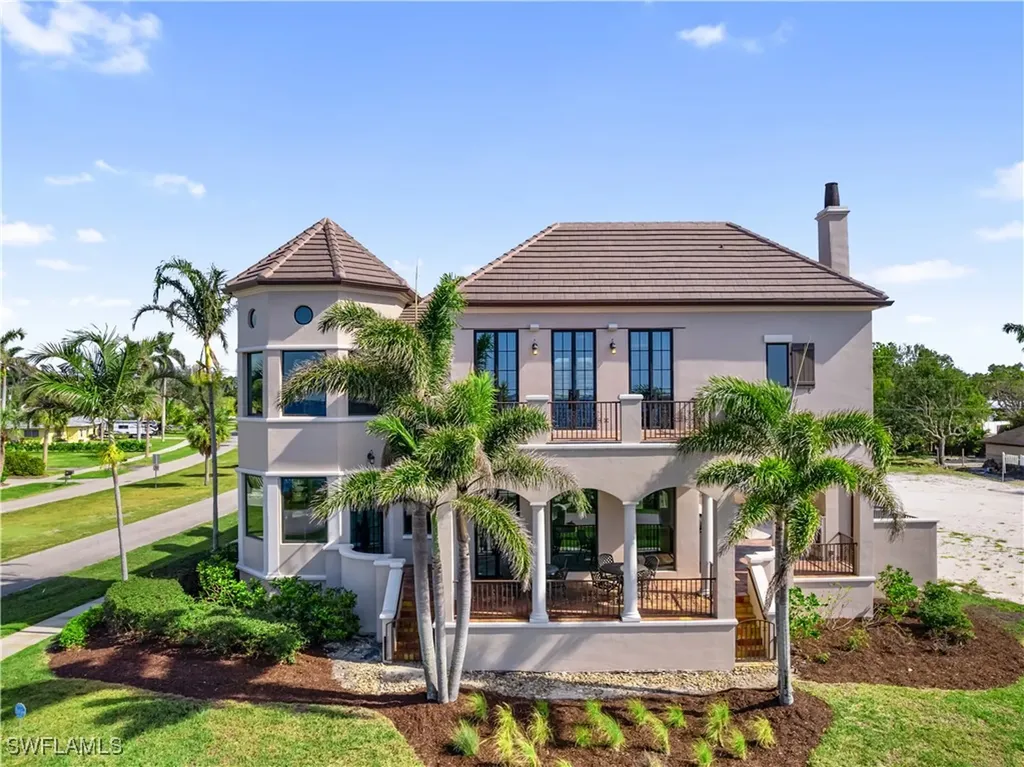 6005 W Riverside Drive Fort Myers FL 33919