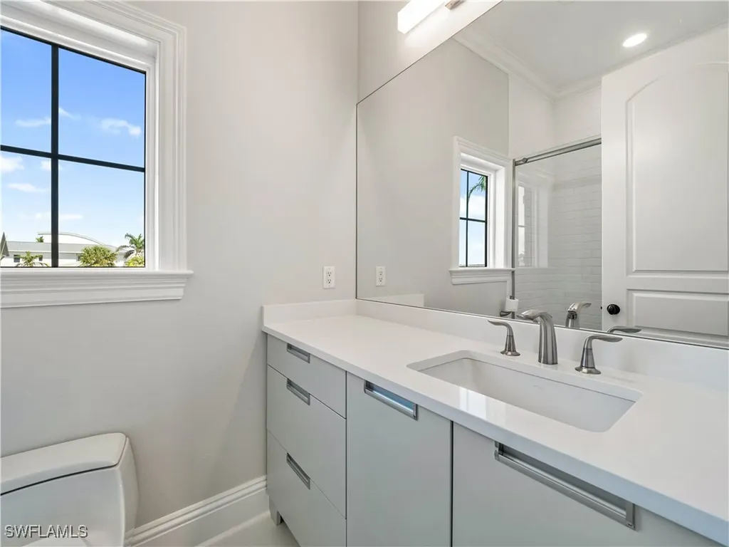 6005 W Riverside Drive Fort Myers FL 33919