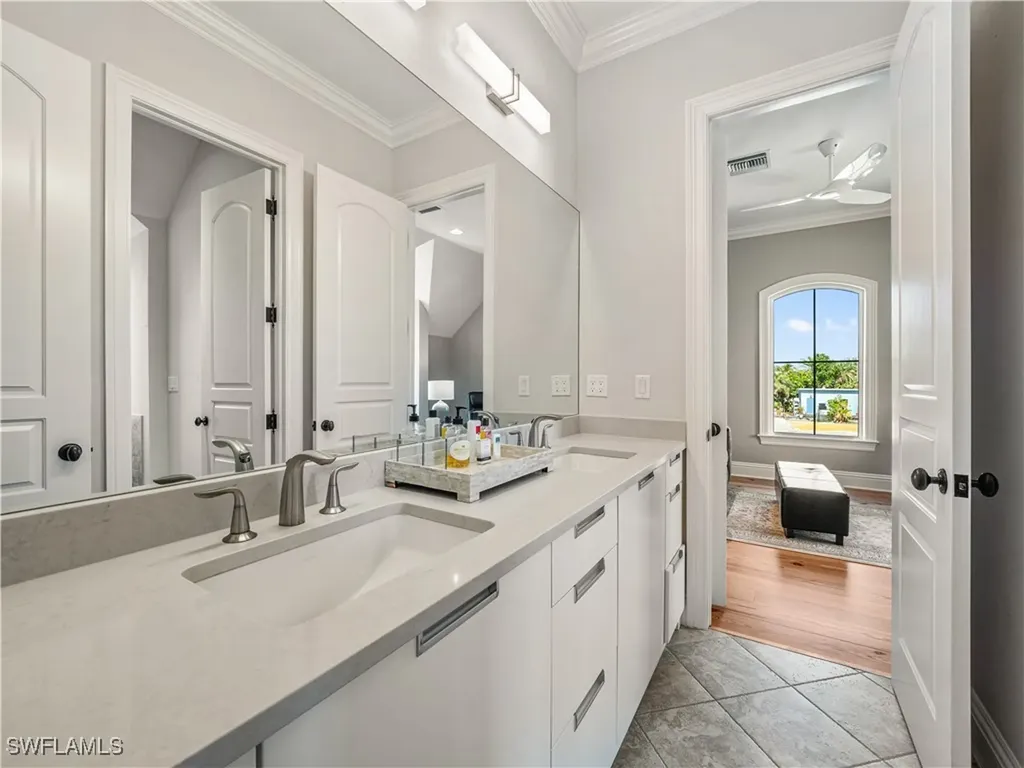 6005 W Riverside Drive Fort Myers FL 33919