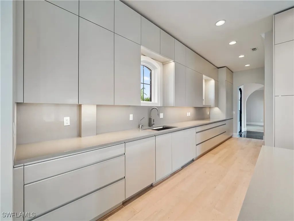 6005 W Riverside Drive Fort Myers FL 33919