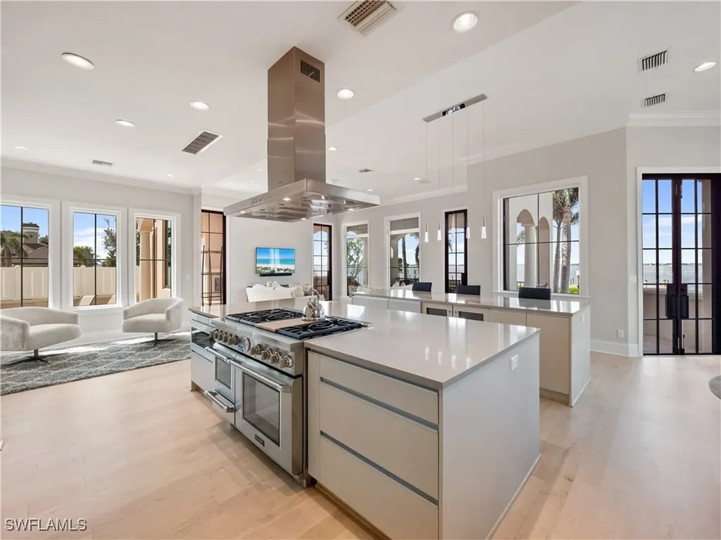 6005 W Riverside Drive Fort Myers FL 33919