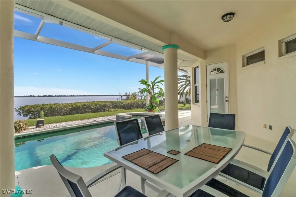15472 Nelsons Walk Court North Fort Myers FL 33917
