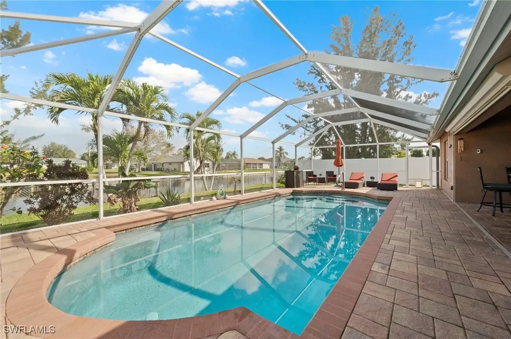 313 SE 21st Lane Cape Coral FL 33990