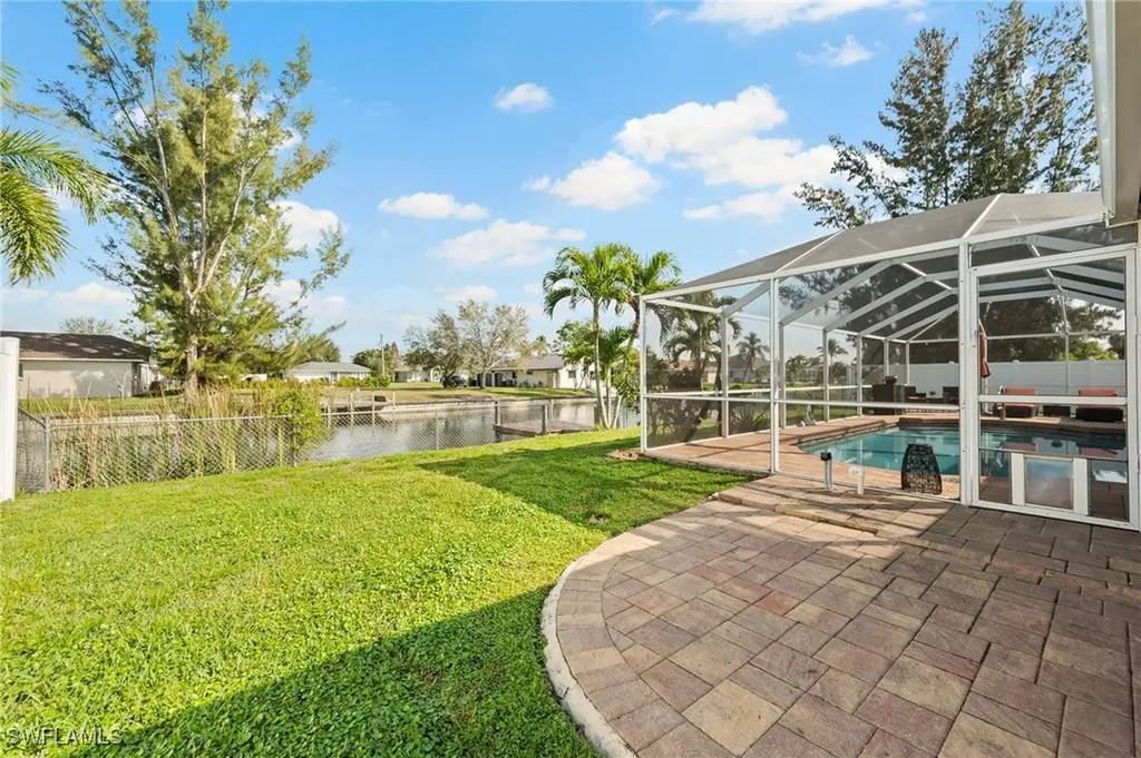 313 SE 21st Lane Cape Coral FL 33990