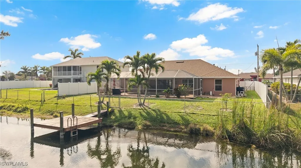 313 SE 21st Lane Cape Coral FL 33990