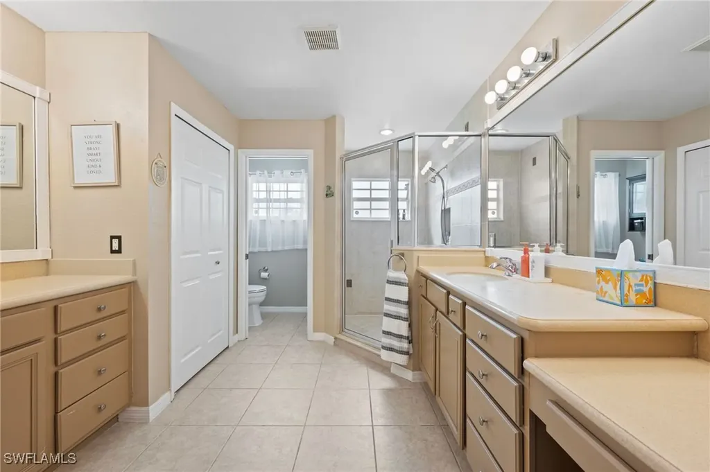 313 SE 21st Lane Cape Coral FL 33990