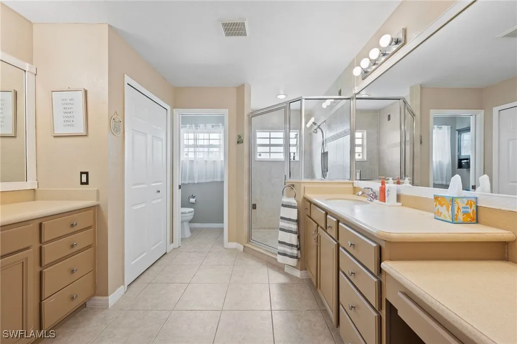 313 SE 21st Lane Cape Coral FL 33990