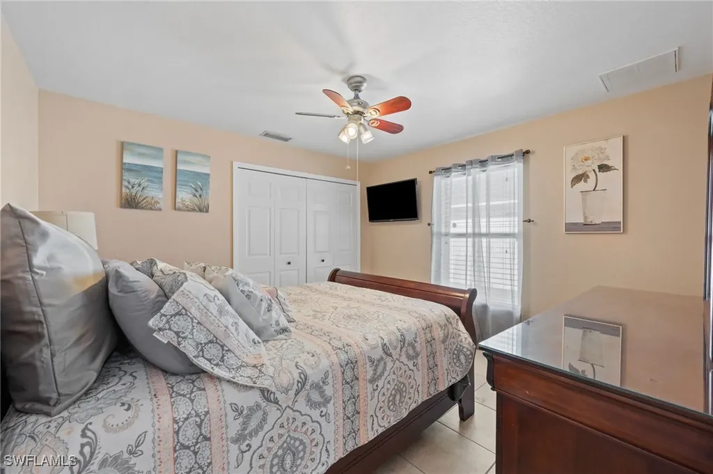 313 SE 21st Lane Cape Coral FL 33990