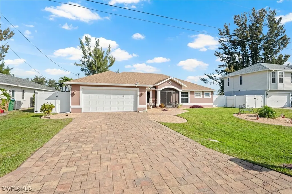 313 SE 21st Lane Cape Coral FL 33990