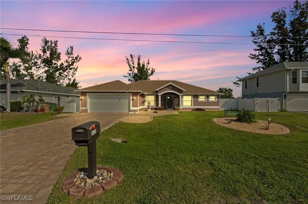 313 SE 21st Lane Cape Coral FL 33990