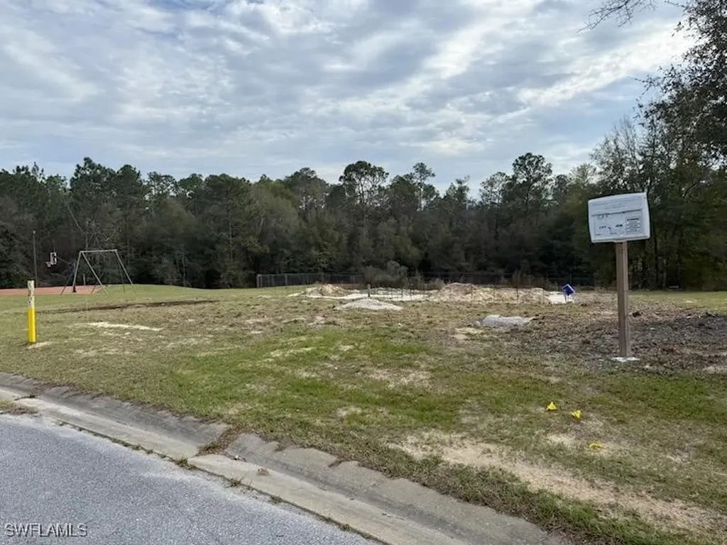 6300 Antigone Circle Crestview FL 32536