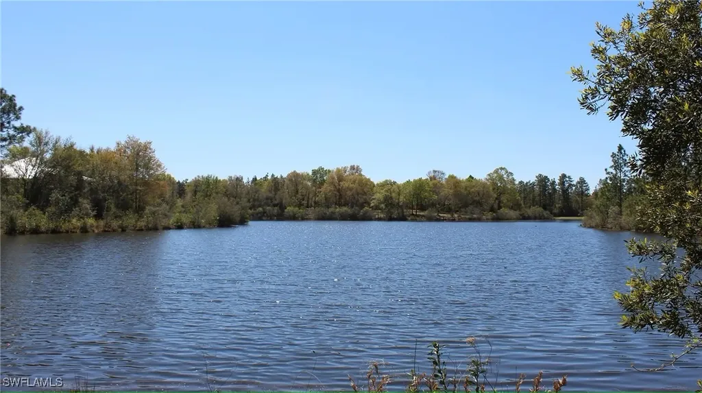 6300 Antigone Circle Crestview FL 32536