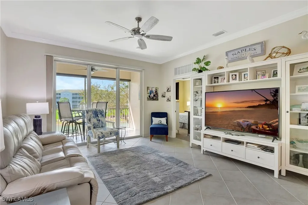 3996 Bishopwood Court E Naples FL 34114