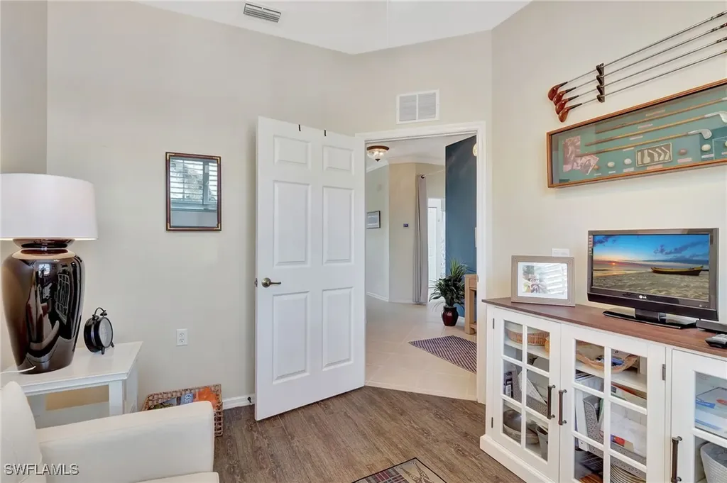 3996 Bishopwood Court E Naples FL 34114