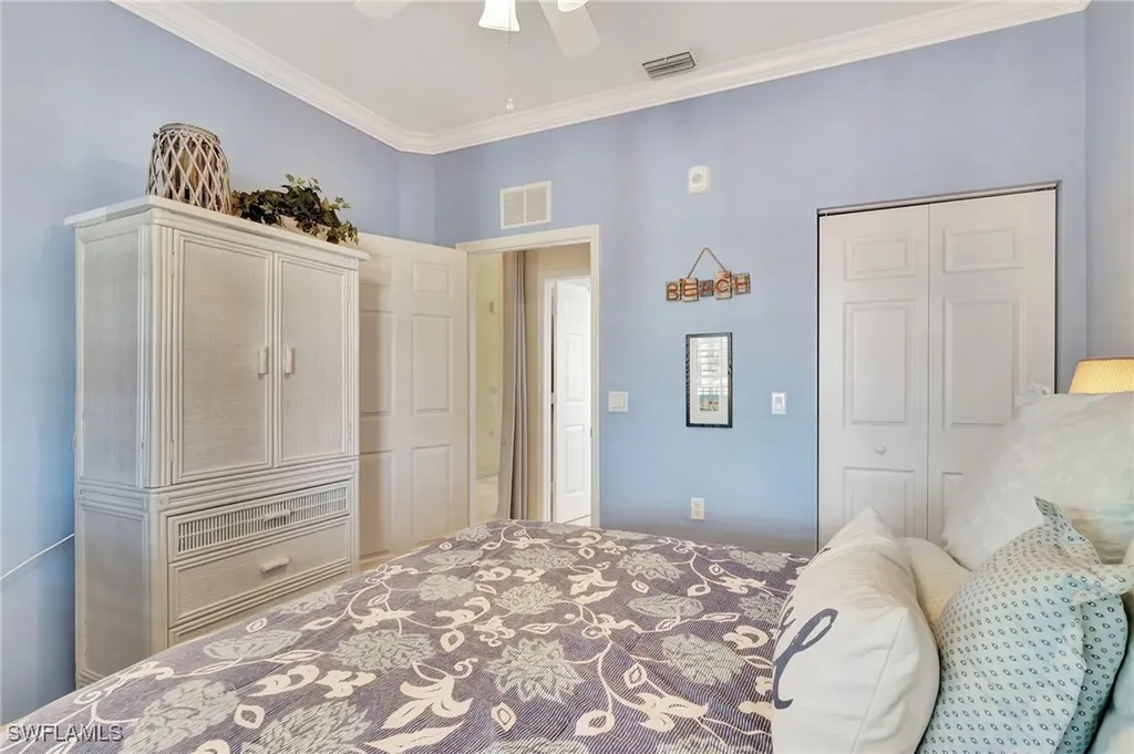 3996 Bishopwood Court E Naples FL 34114