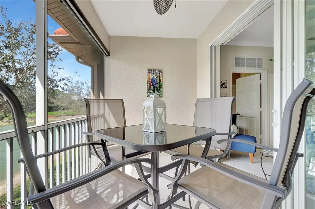 3996 Bishopwood Court E Naples FL 34114