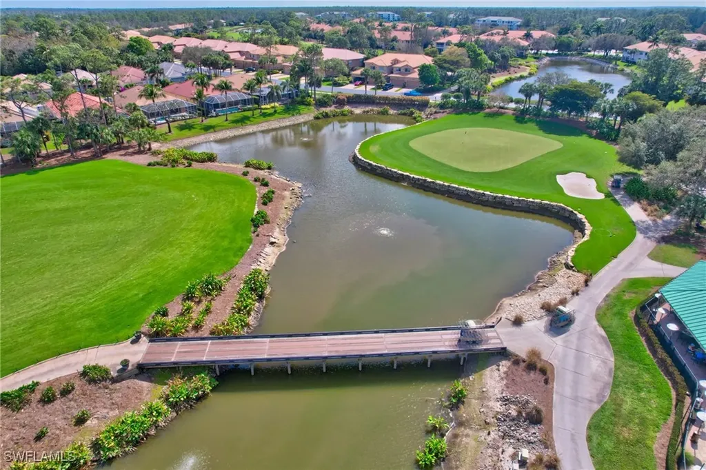 3996 Bishopwood Court E Naples FL 34114
