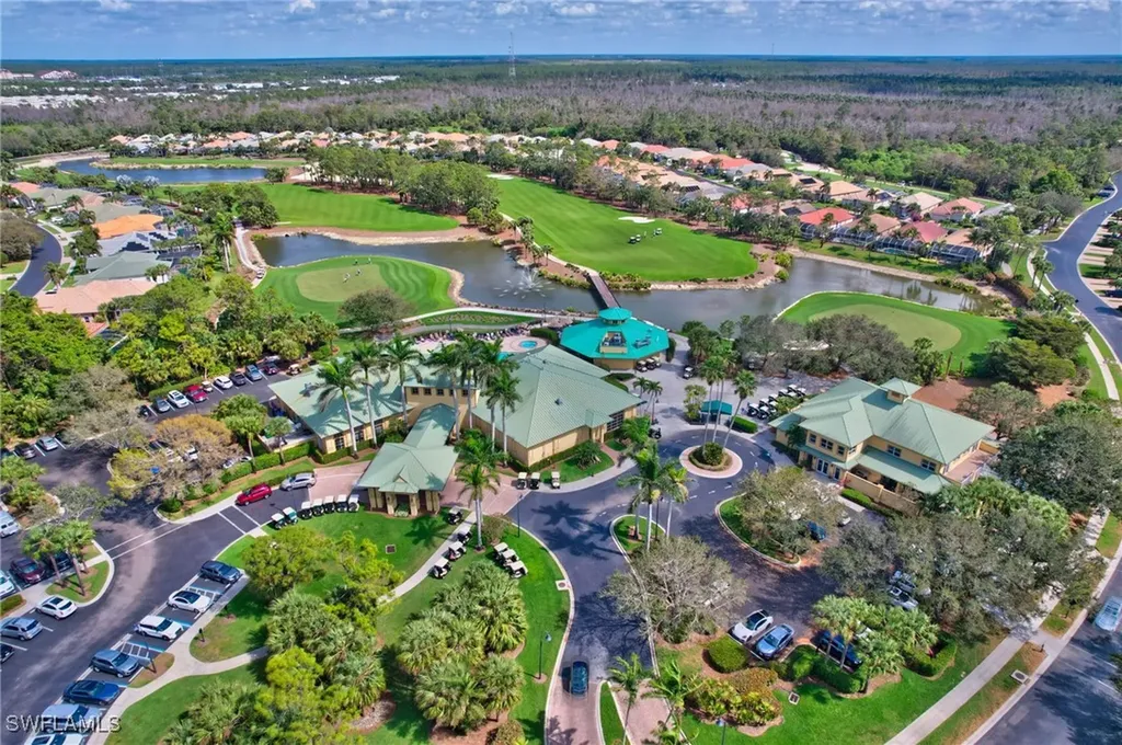 3996 Bishopwood Court E Naples FL 34114