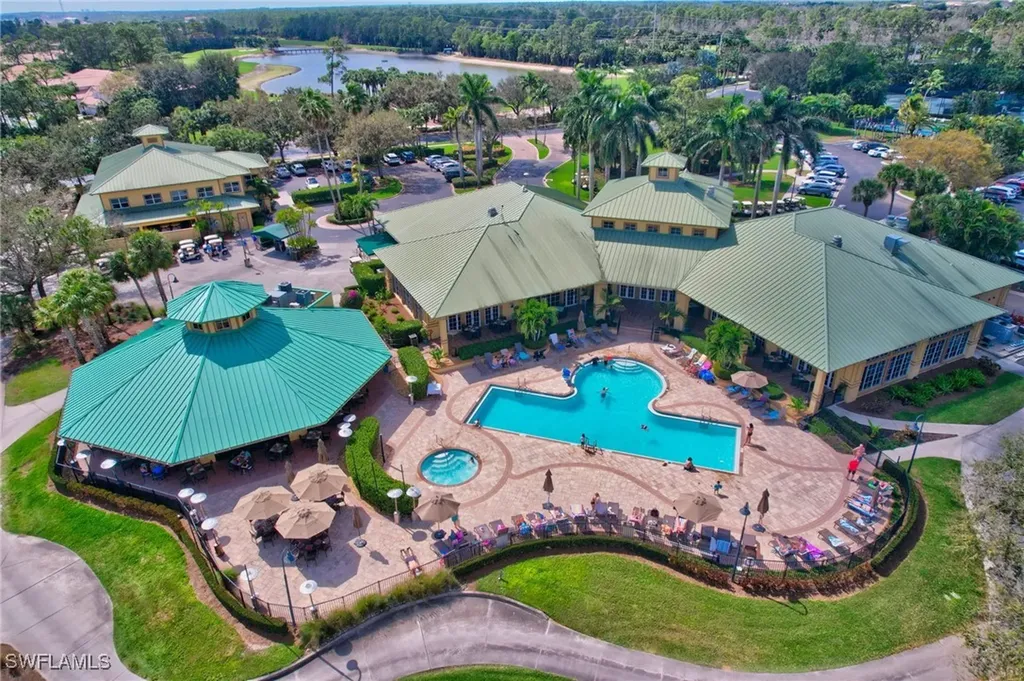 3996 Bishopwood Court E Naples FL 34114