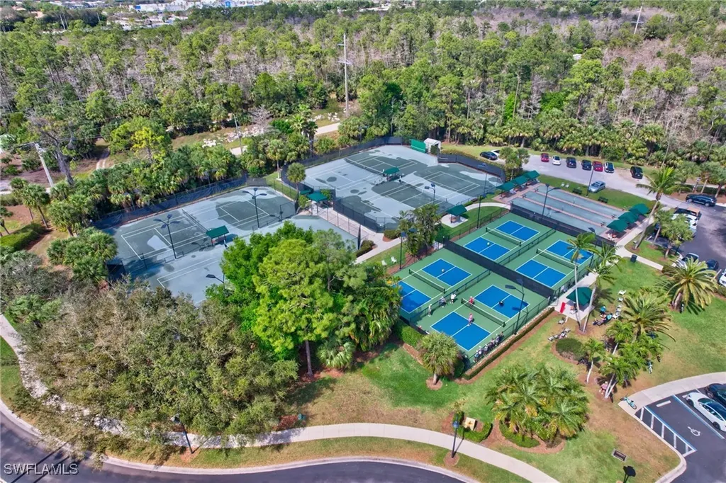 3996 Bishopwood Court E Naples FL 34114